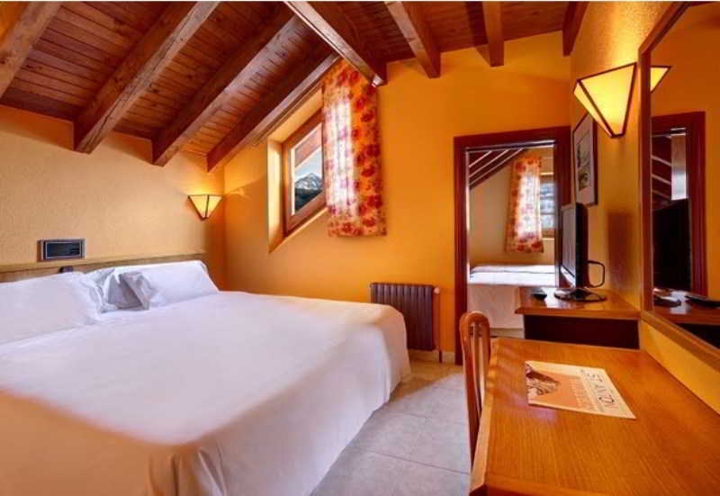 San Anton Benasque Hotell Exteriör bild