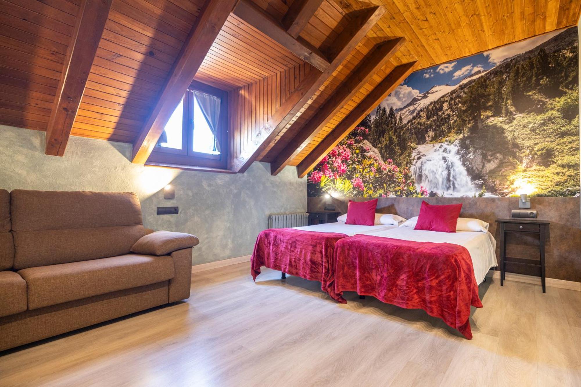San Anton Benasque Hotell Exteriör bild